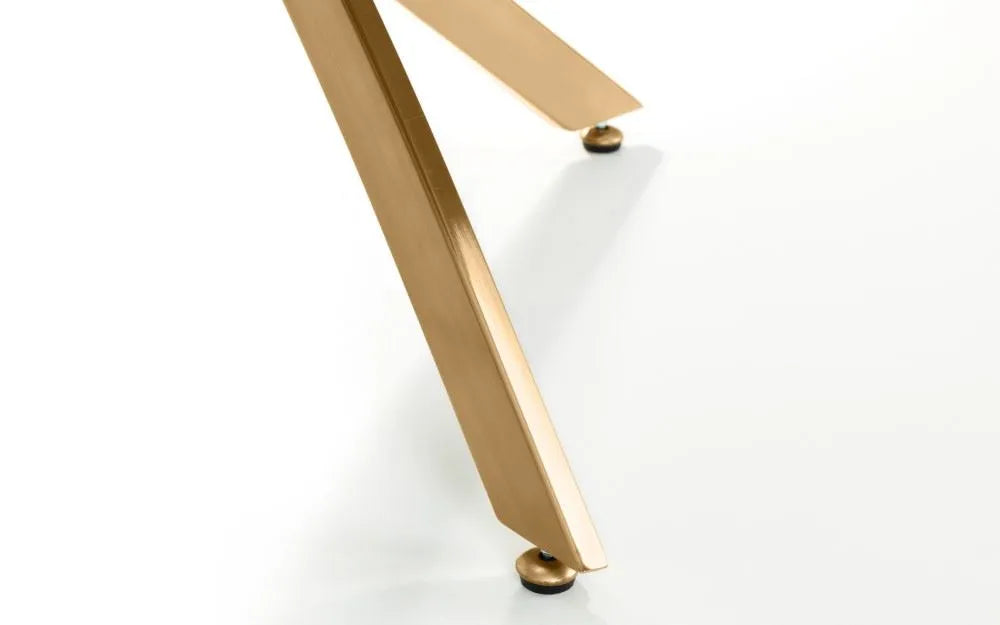 MONTERO ROUND TABLE Julian Bowen