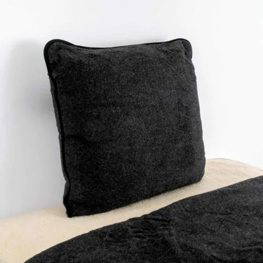 Merino Wool Pillow - Black 80 x 80cm - Oakavia