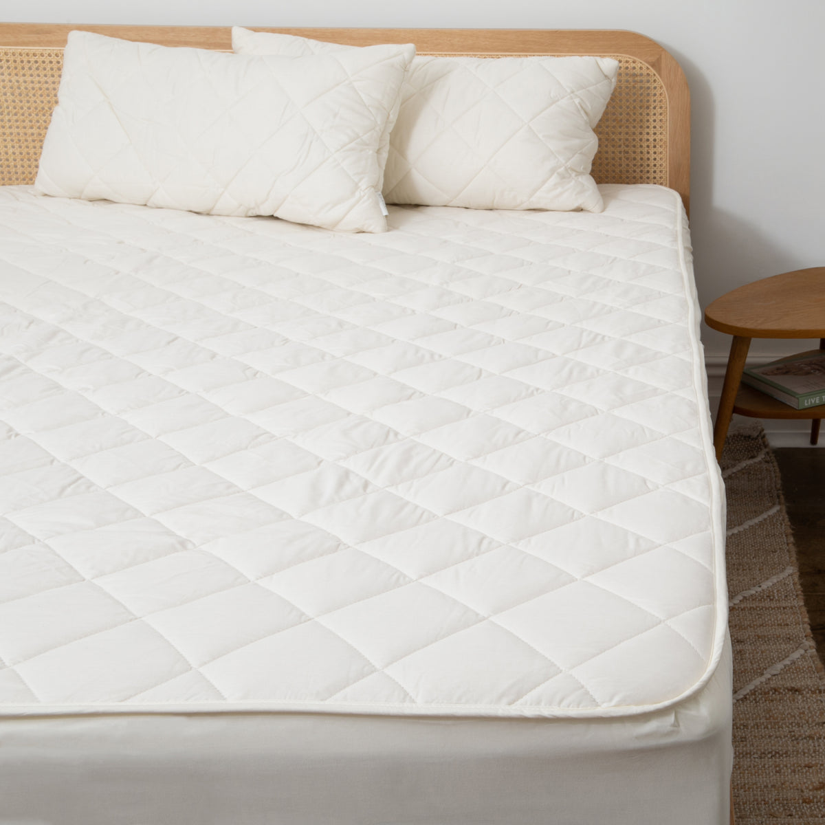 Wool Filled Mattress Cover 140x200
