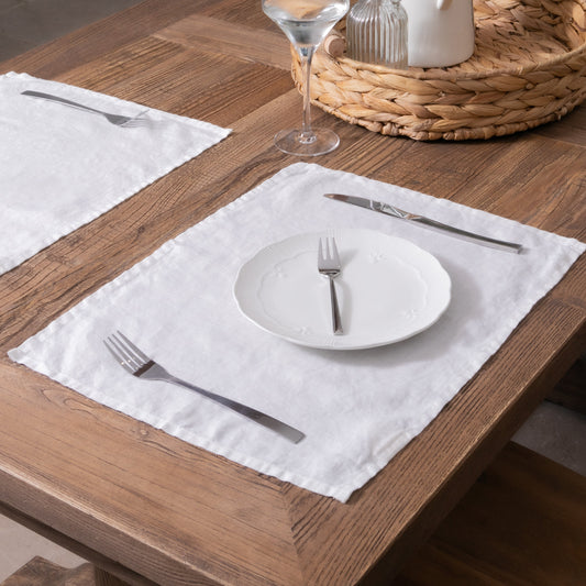 White Set of 4 100% Linen Placemats